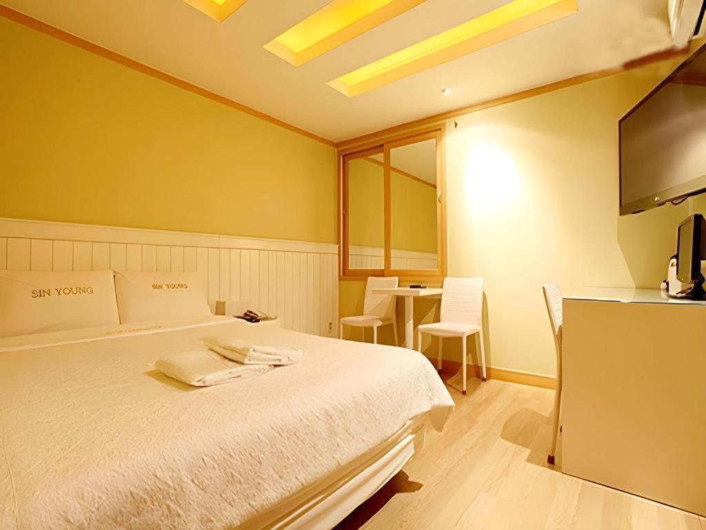 Sinyoung Motel Seul Esterno foto